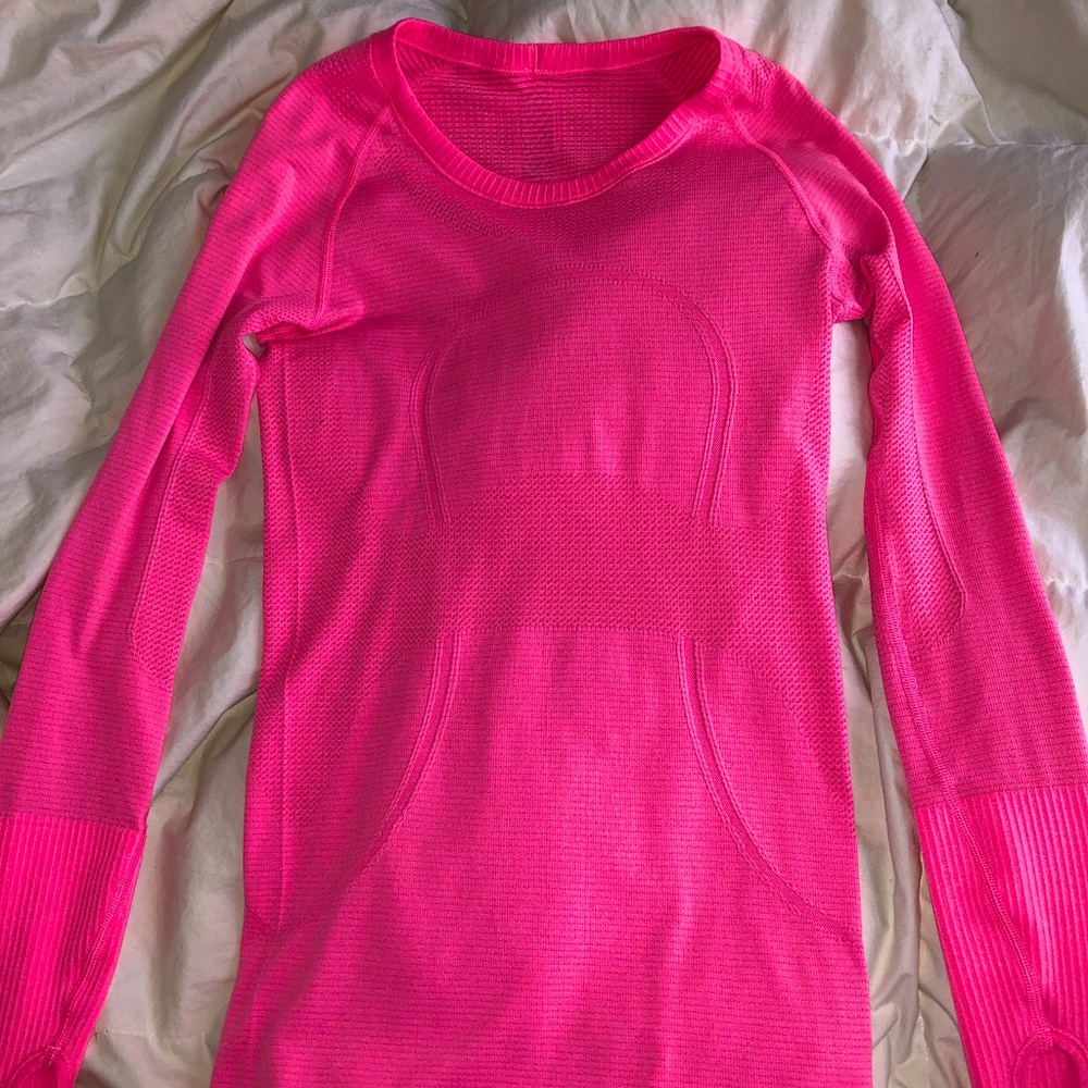 lulu lemon long sleeve swiftly tech
